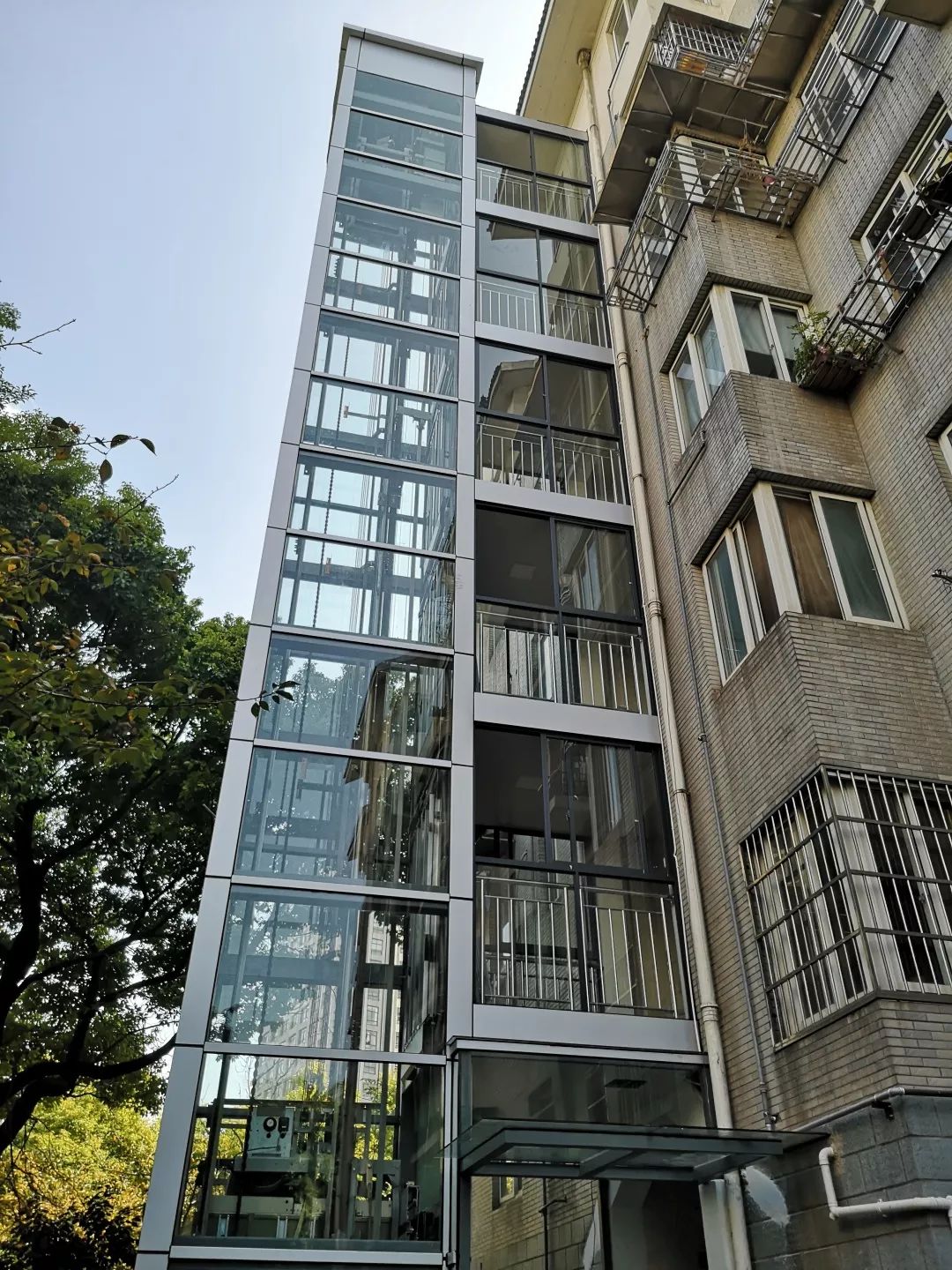 幾種加裝舊樓電梯的方法你知道嗎?