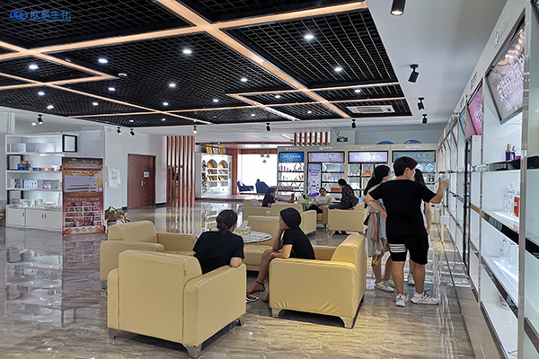 化妝品含有酒精成分有什么危害嗎？